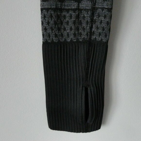 NWT LULULEMON Black White Textured Brushed Soft LS Rest Less Pullover Top 4 - Picture 4 of 7